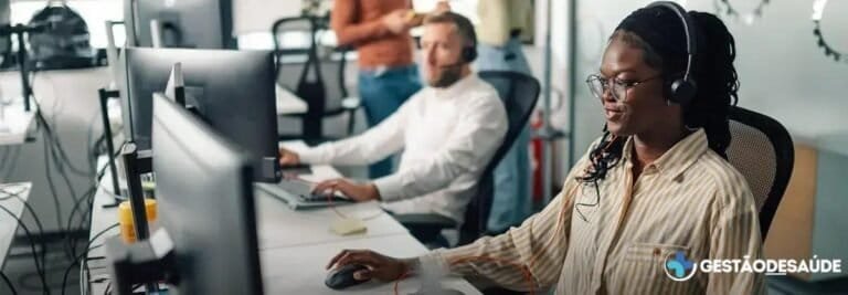 Ferramentas essenciais para modernizar centros de contato no setor da saúde